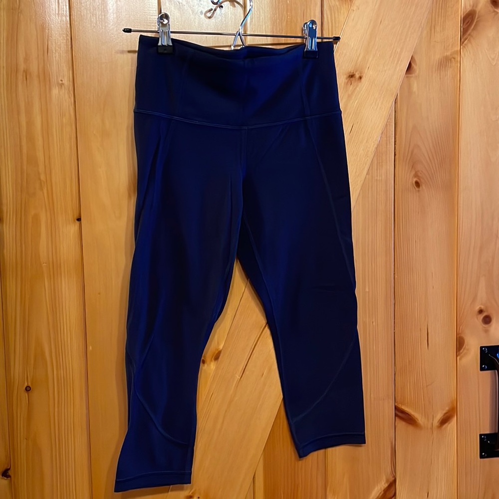 Athleta Navy Blue Salutation Capri